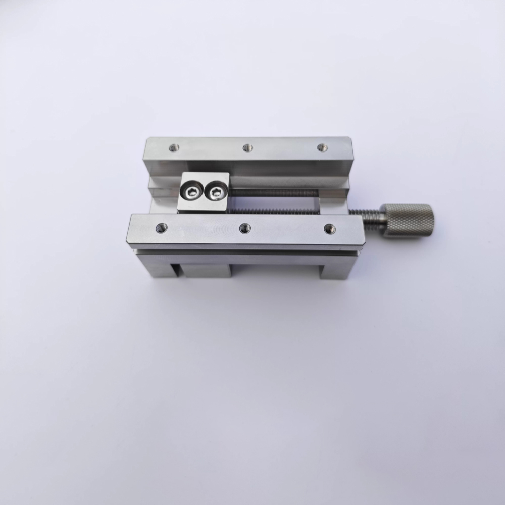 Mini étau à bec plat en acier  - Electronics Repair Bench avis et prix